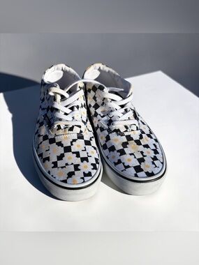 MISSY VANS DOHENY FLORAL CHECKERBOARD SNEAKERS SIZE 6